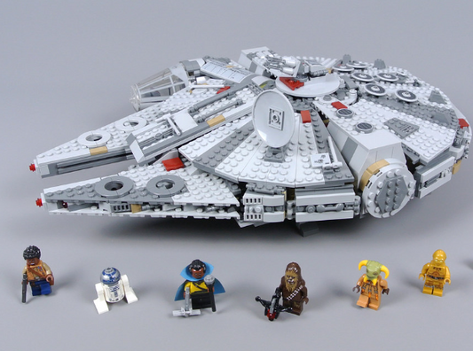 75257 Millennium Falcon